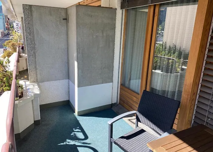 Апартаменти Lovely 1-bedroom In The Heart Of *